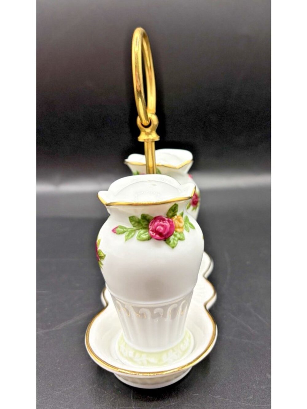 Royal Doulton Royal Albert Old Country Roses Salt Pepper Shakers Tray - Picture 2 of 16